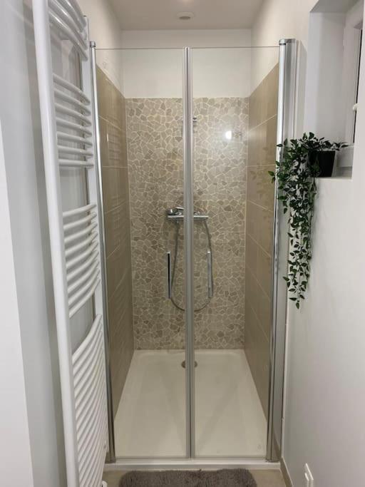 Appart Renove En Duplex Avec Terrasse Et Garage Bouleurs Extérieur photo